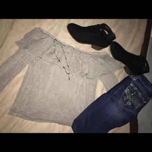 Off the shoulder 3/4 sleeve shirt